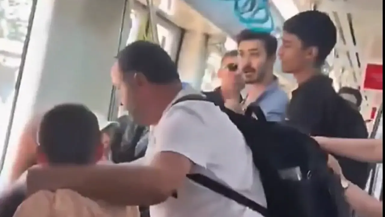 Marmaray’da çocukların önünde yumruk atan İbrahim Aktan kimdir?