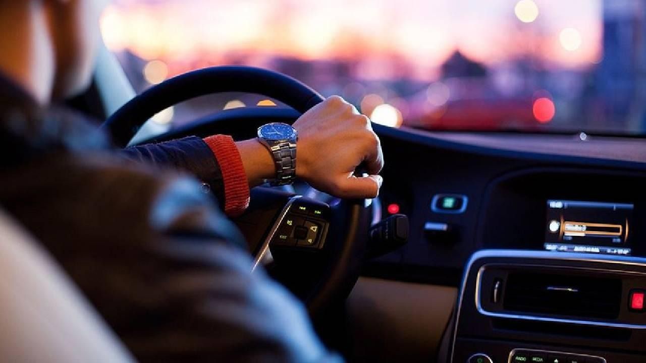 Trafikte yeni dönem: O yaş grubu araç kullanamayacak!