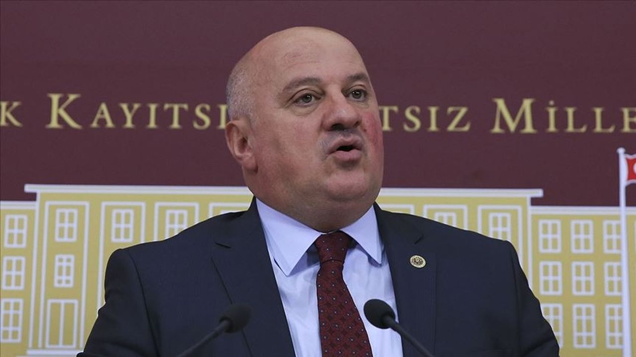 CHP'nin TBMM Başkan adayı Uğur Bayraktutan kimdir?