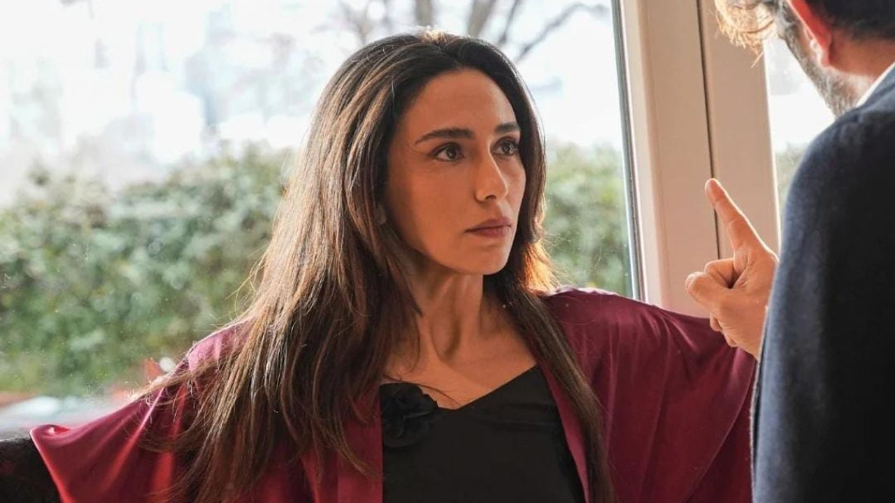 "Eşref Rüya" dizisinin Gonca'sı Ebru Aytemur kimdir?