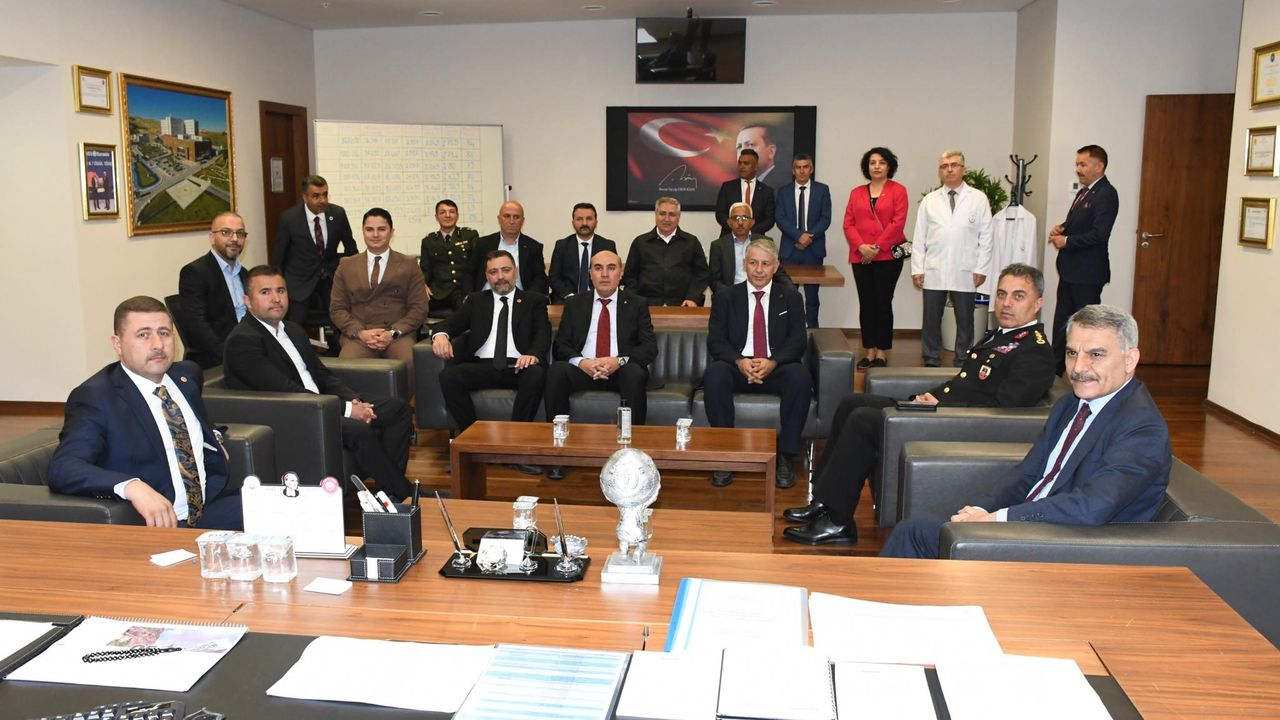 Yozgat protokolünden bayramda hastane ziyareti