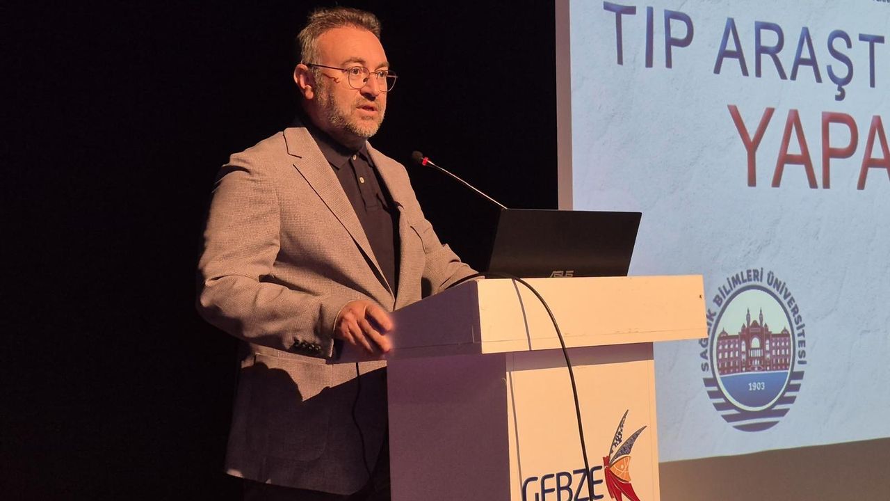Rektör Yaşar yapay zeka çalıştayına katıldı