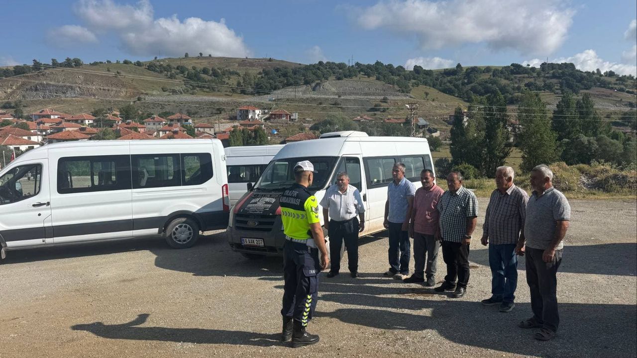 Çekerek'te jandarmadan servis sürücülerine eğitim