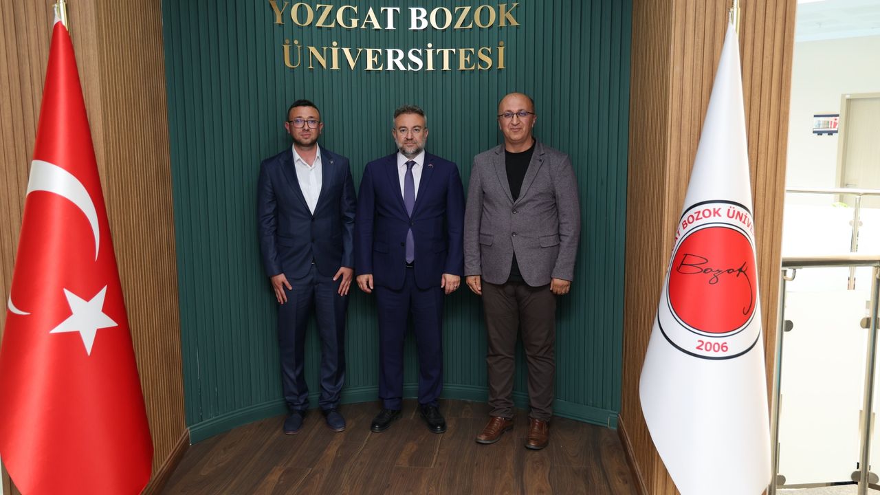 Rektör Yaşar sendika temsilcileriyle bir araya geldi