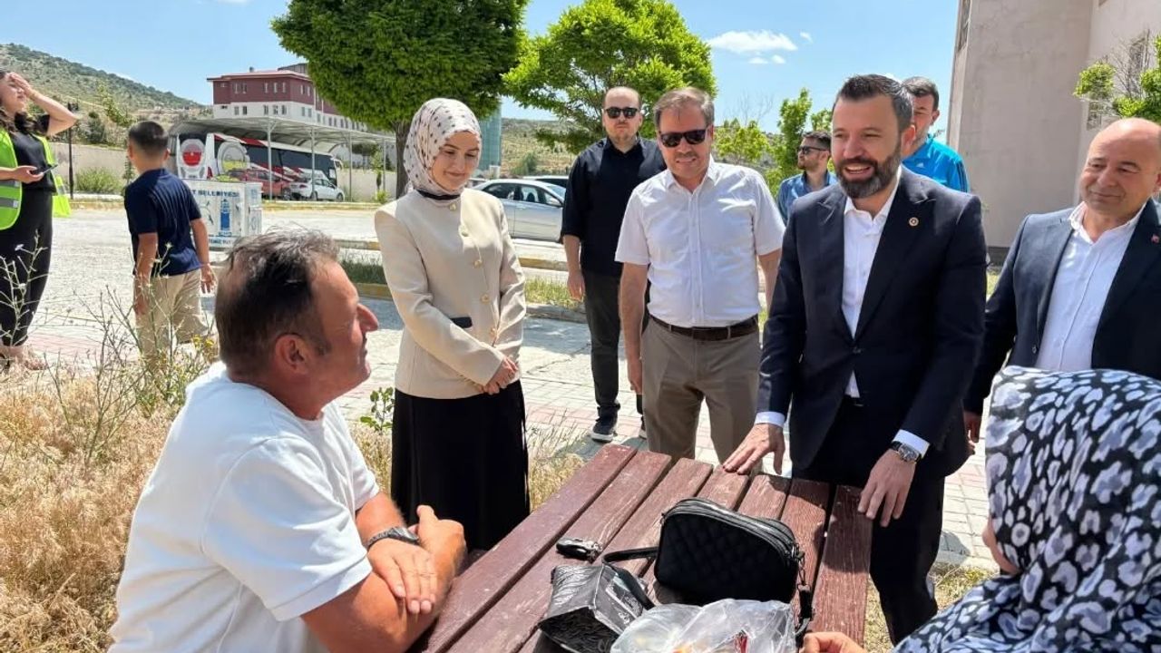Yozgat Vekili Şahan sınav günü vatandaşlarla buluştu
