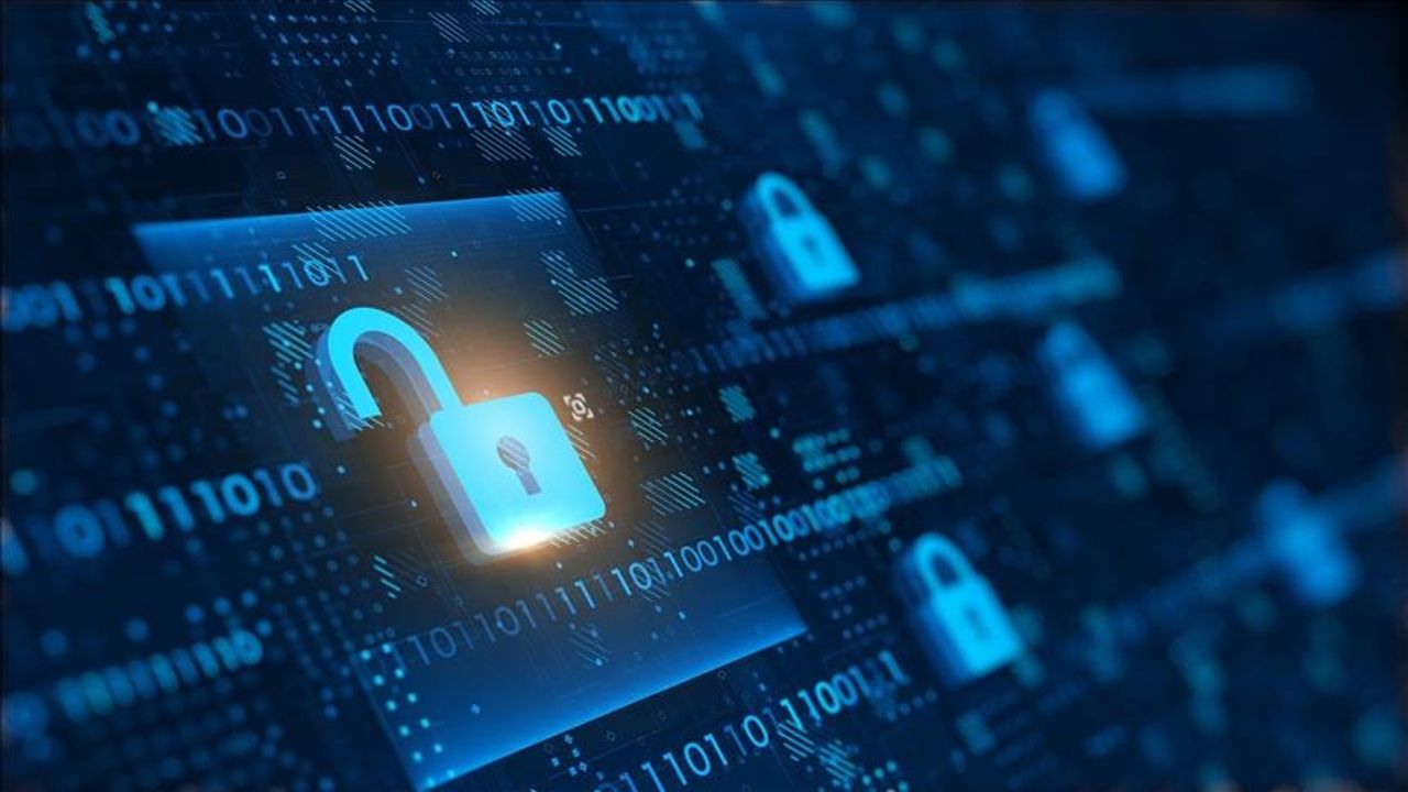 Tarihin en büyük sızıntısı: Dikkat tüm verileriniz çalınmış olabilir!