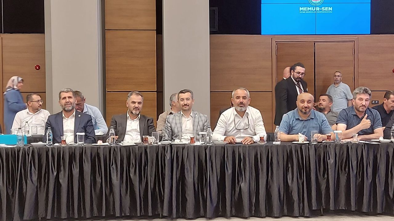Şerefli il temsilcileri toplantısına katıldı