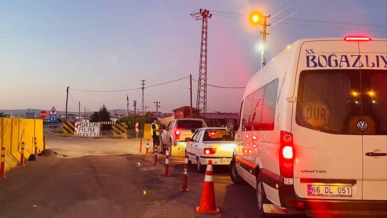 Kuralsız sürücülere geçit yok: Yozgat'ta yedi araca trafikten men!