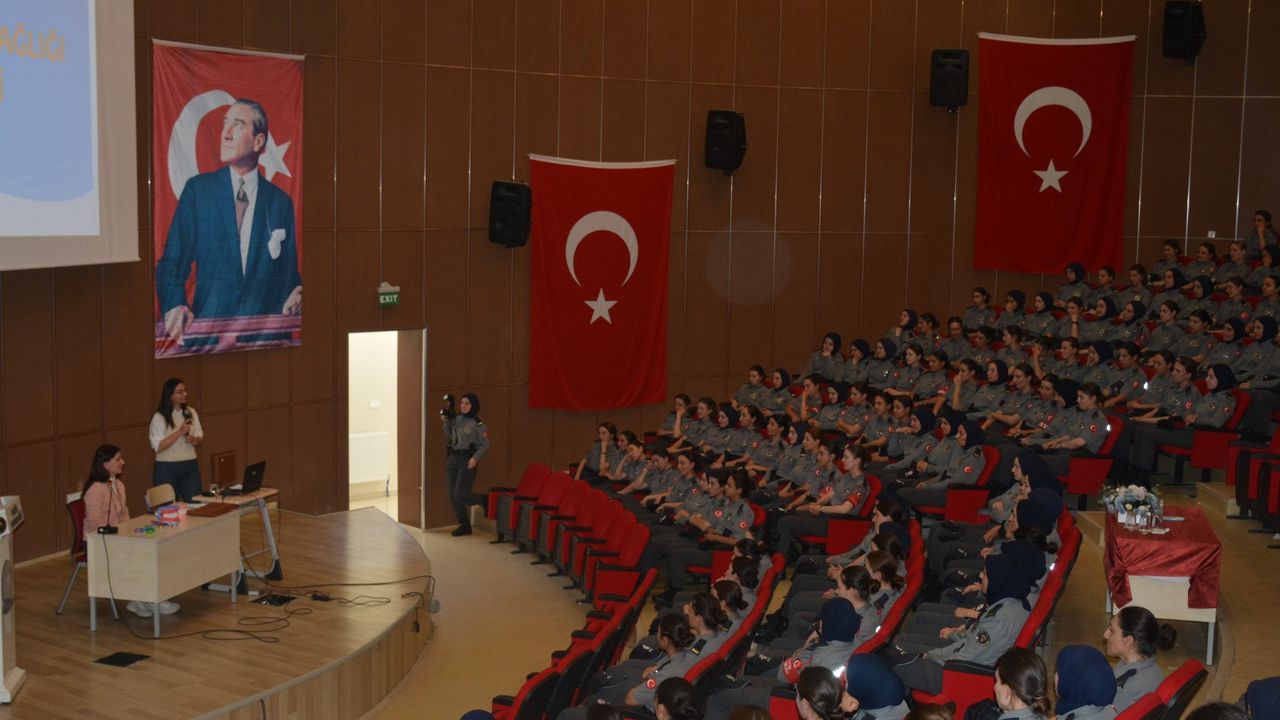 Yozgat'ta 350 polis adayına eğitim