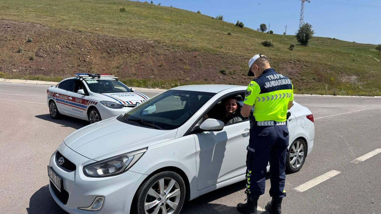 Yozgat'ta jandarmadan trafik denetimi