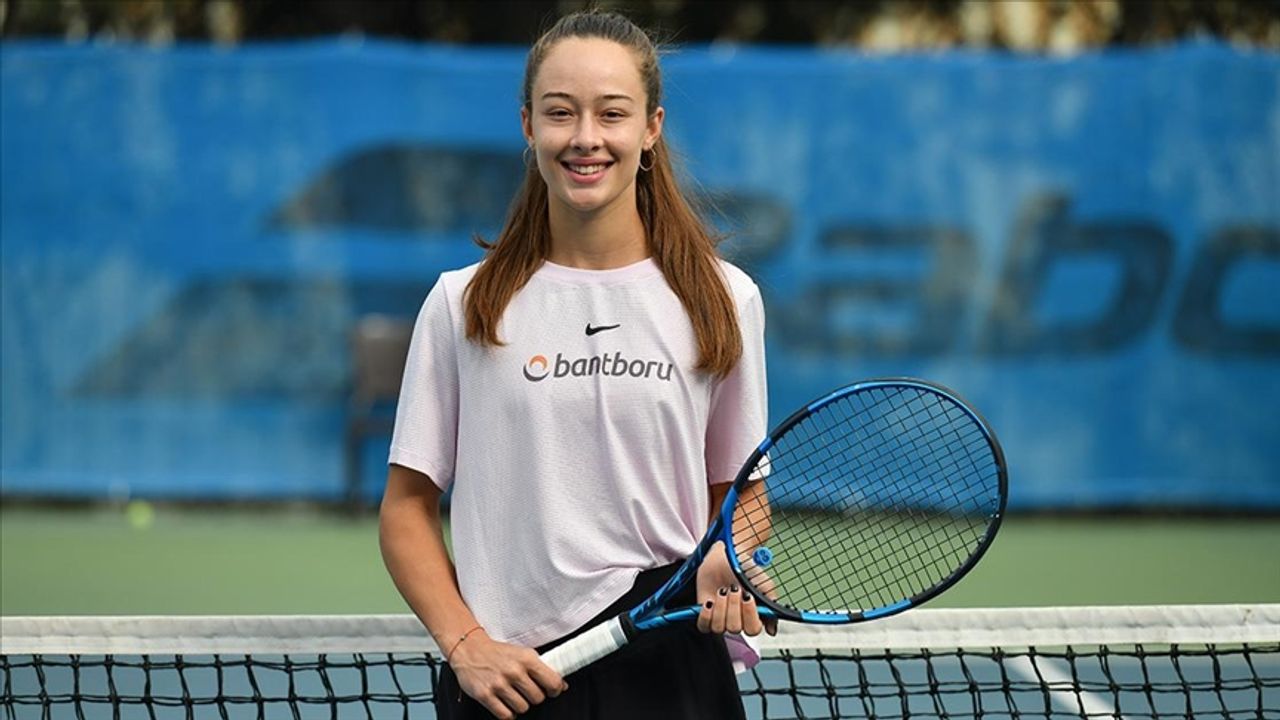Milli tenisçi Wimbledon’da tarihe geçti