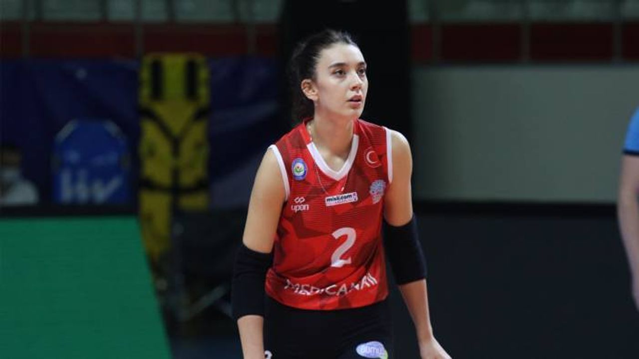Galatasaray’ın kadrosuna katılan Aslı Tecimer kimdir?