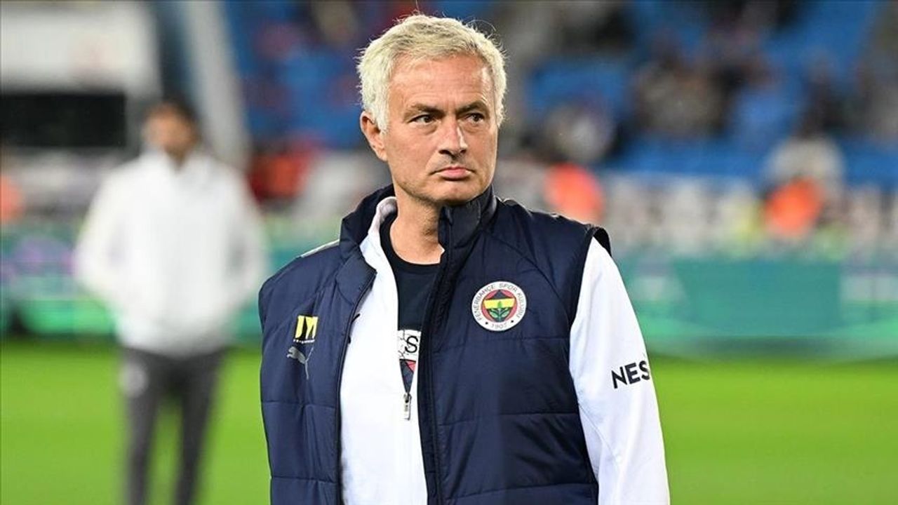 Jose Mourinho’nun yardımcı değişikliği
