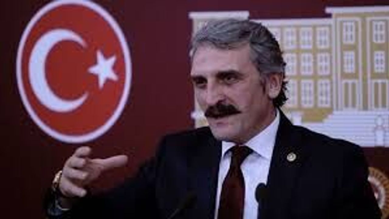 Ahmet Hamdi Çamlı kimdir, siyasetteki yeri nedir?