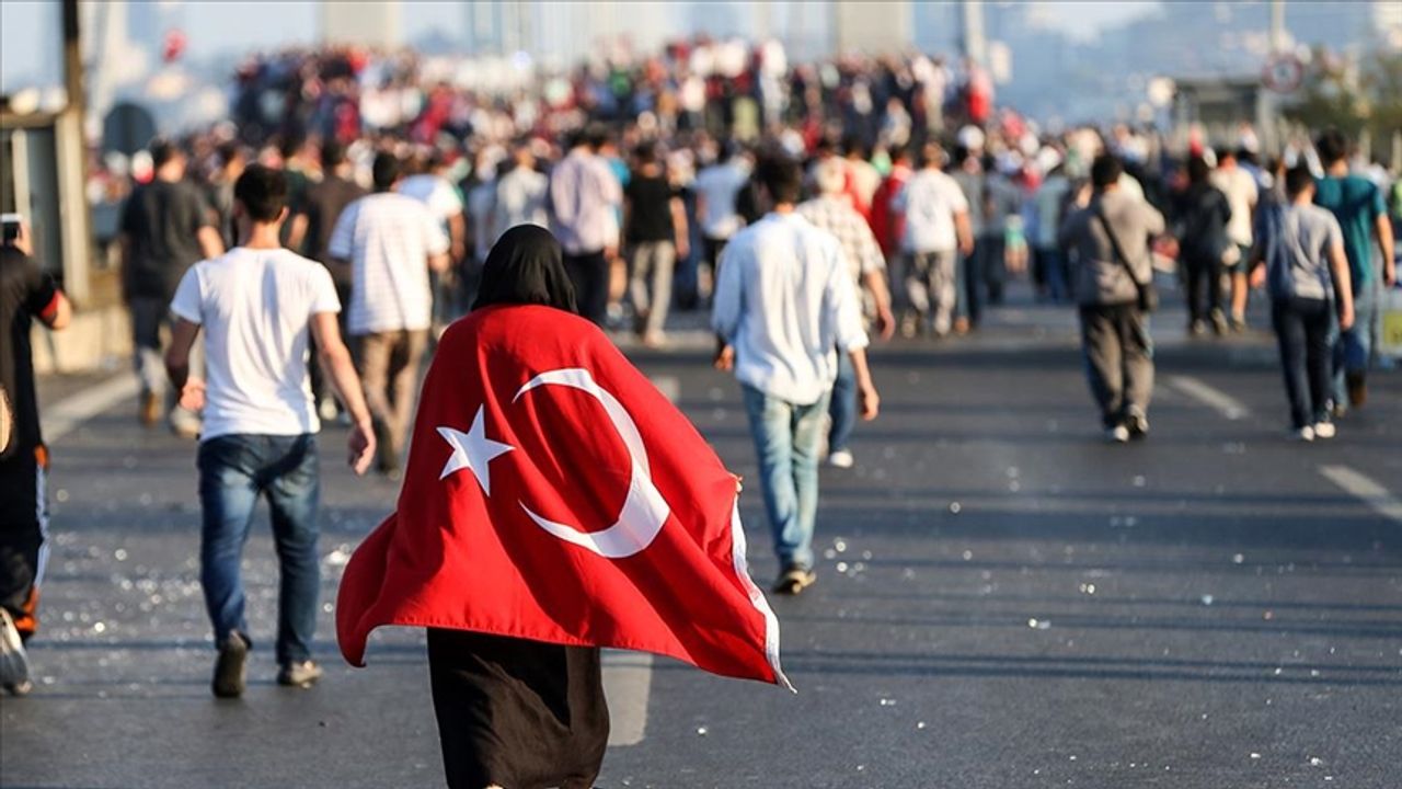 YURT Eğitim Sen Genel Başkanı Hakan Çeliksoy: Devletimize sahip çıkıyoruz