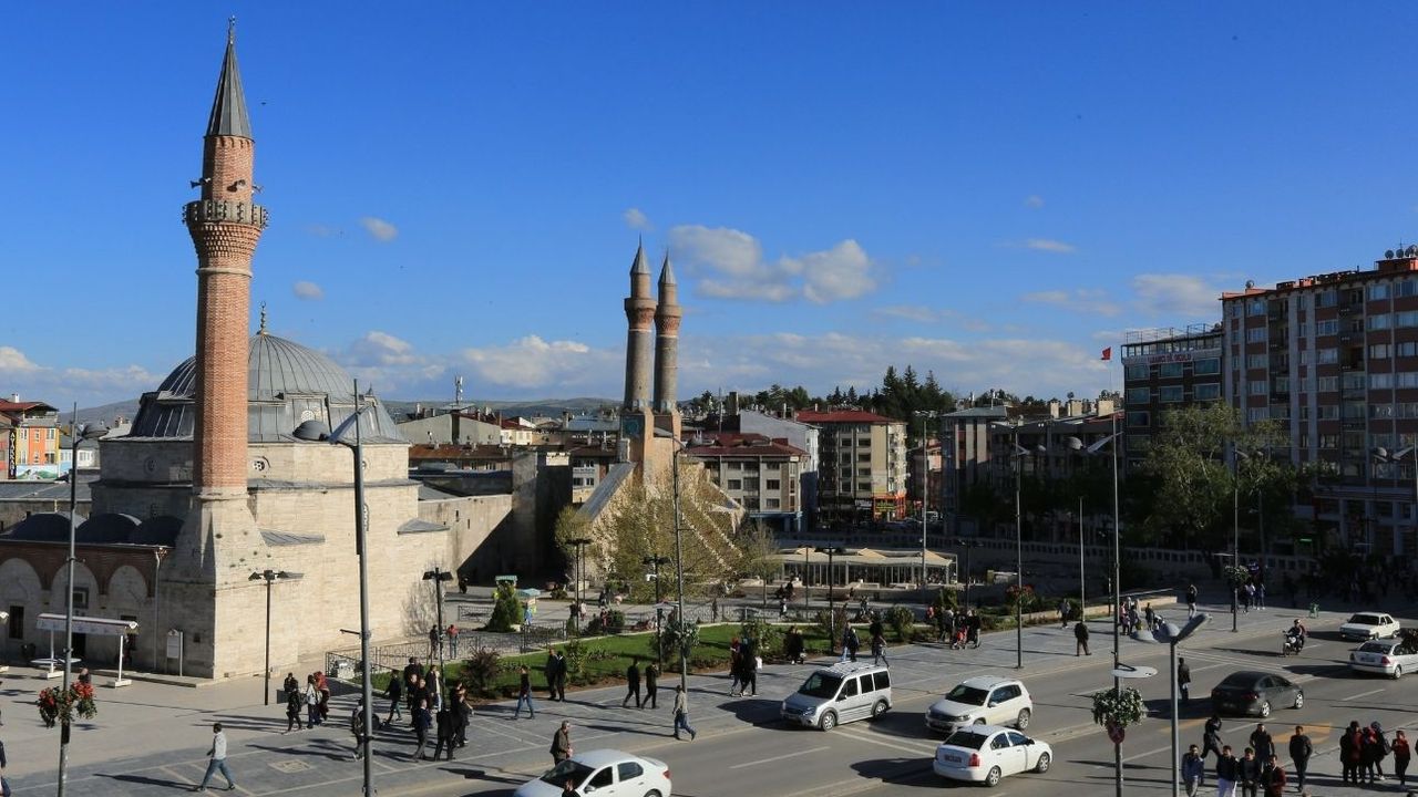 Yozgat – Sivas arası en hızlı ulaşım yolu ve Kaç km?
