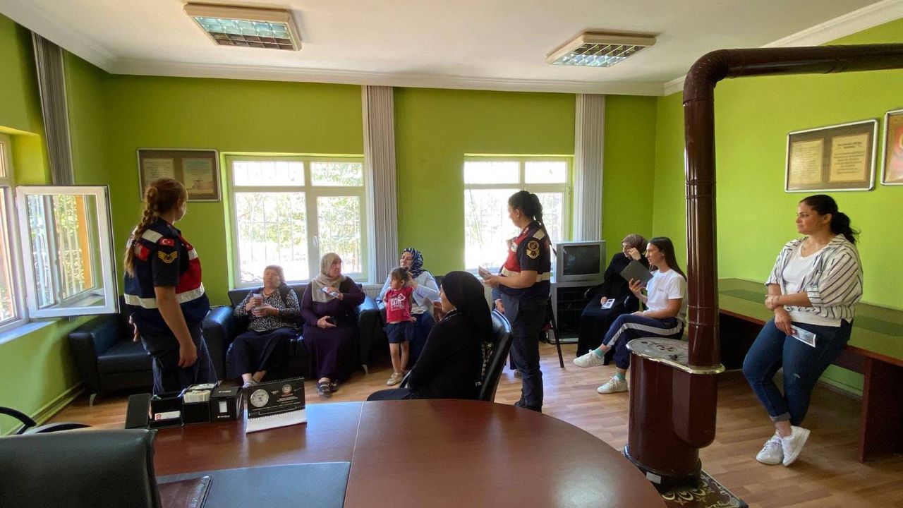 Yozgat'ta kadınlara KADES anlatıldı