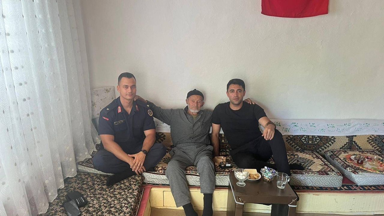 Şehit ailesine taziye ve destek ziyareti