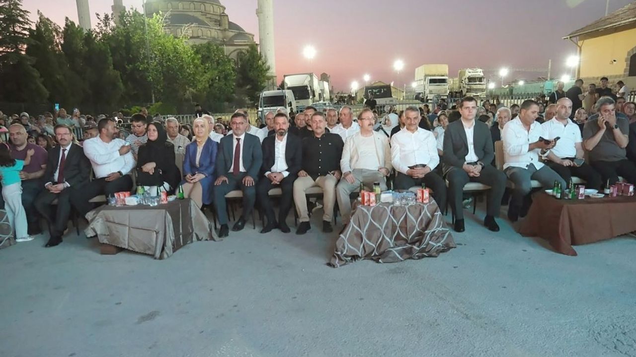 Milletvekilleri Yerköy İskele Konserlerinde vatandaşlarla buluştu