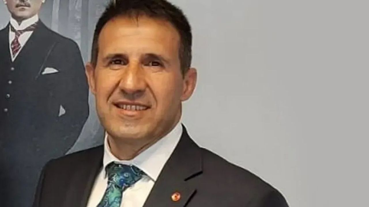 Orkun Özeller kimdir?  Albay Orkun Özeller hangi partiden, nereli, kaç yaşında, hangi kanalda yayın yapıyor?