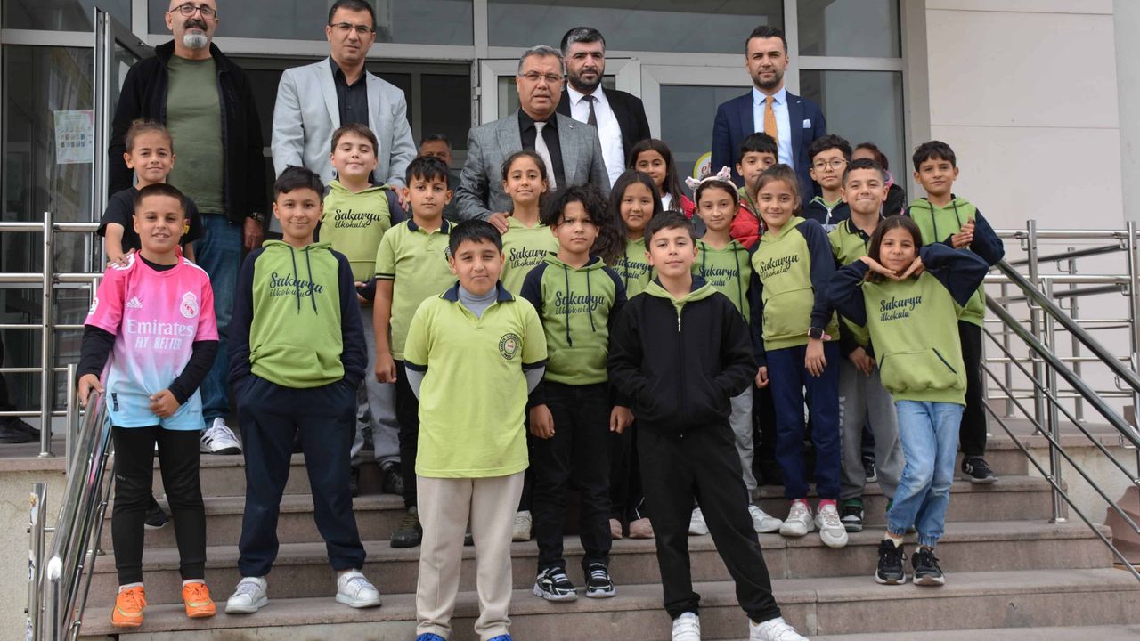 Milli Eğitim Müdürü Altınkaynak, öğrencileri ziyaret etti!