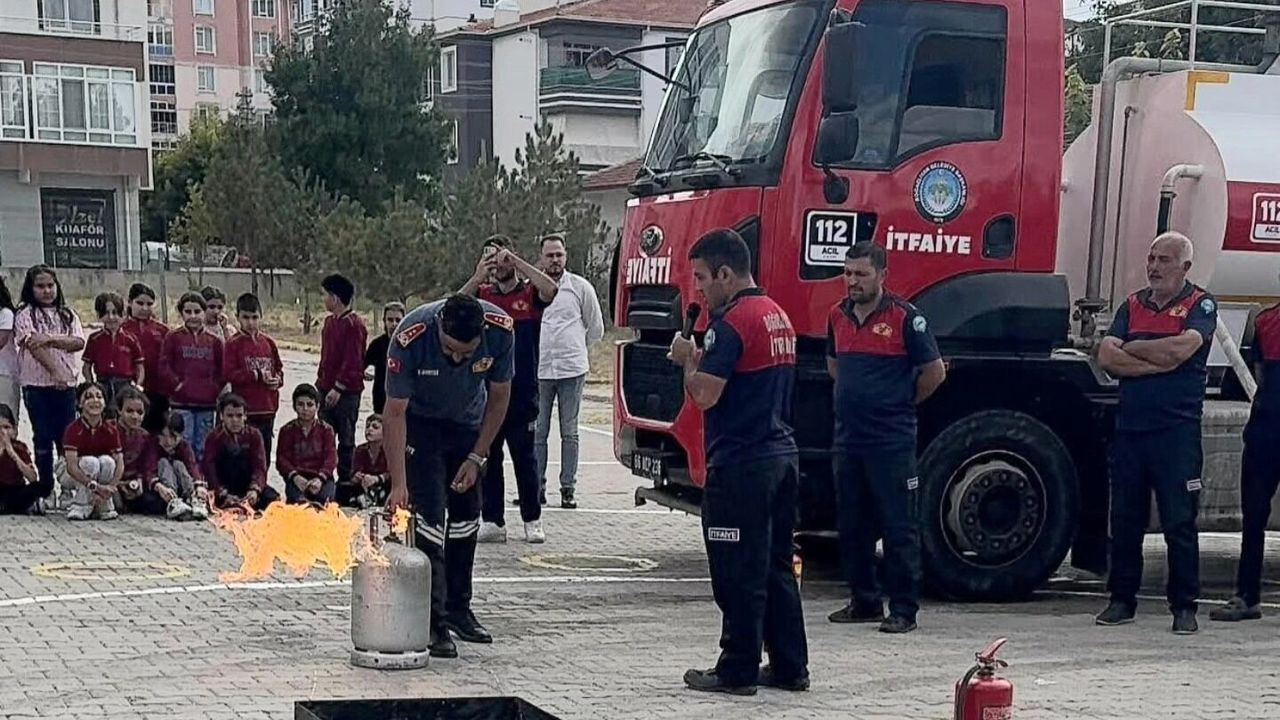 Boğazlıyan İtfaiye Müdürlüğü'nden öğrenciler için tatbikat