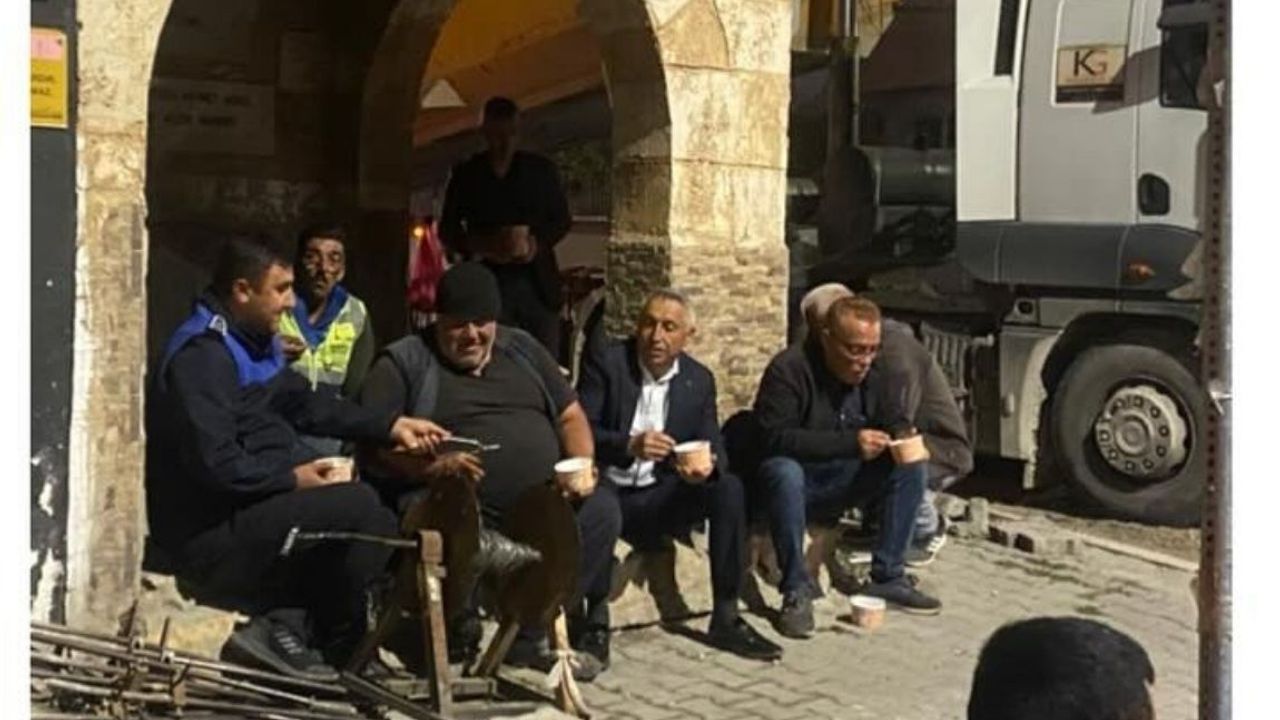 Başkan Bozkurt işçilerle akşam yemeğinde buluştu