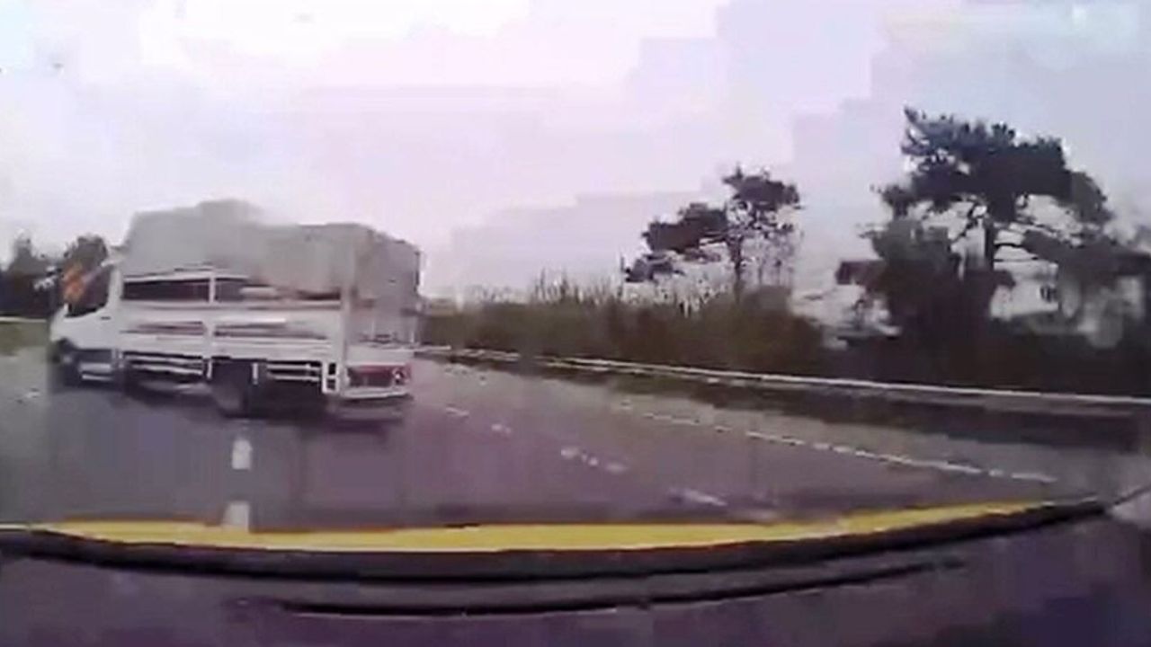 Taksi şoförü 6 kişinin canını ustaca manevrayla kurtardı!