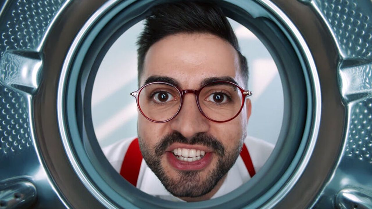 Kadir Ezildi boşanıyor mu? Kadir Ezildi kimdir, kaç yaşında, nereli, nasıl ünlü oldu?