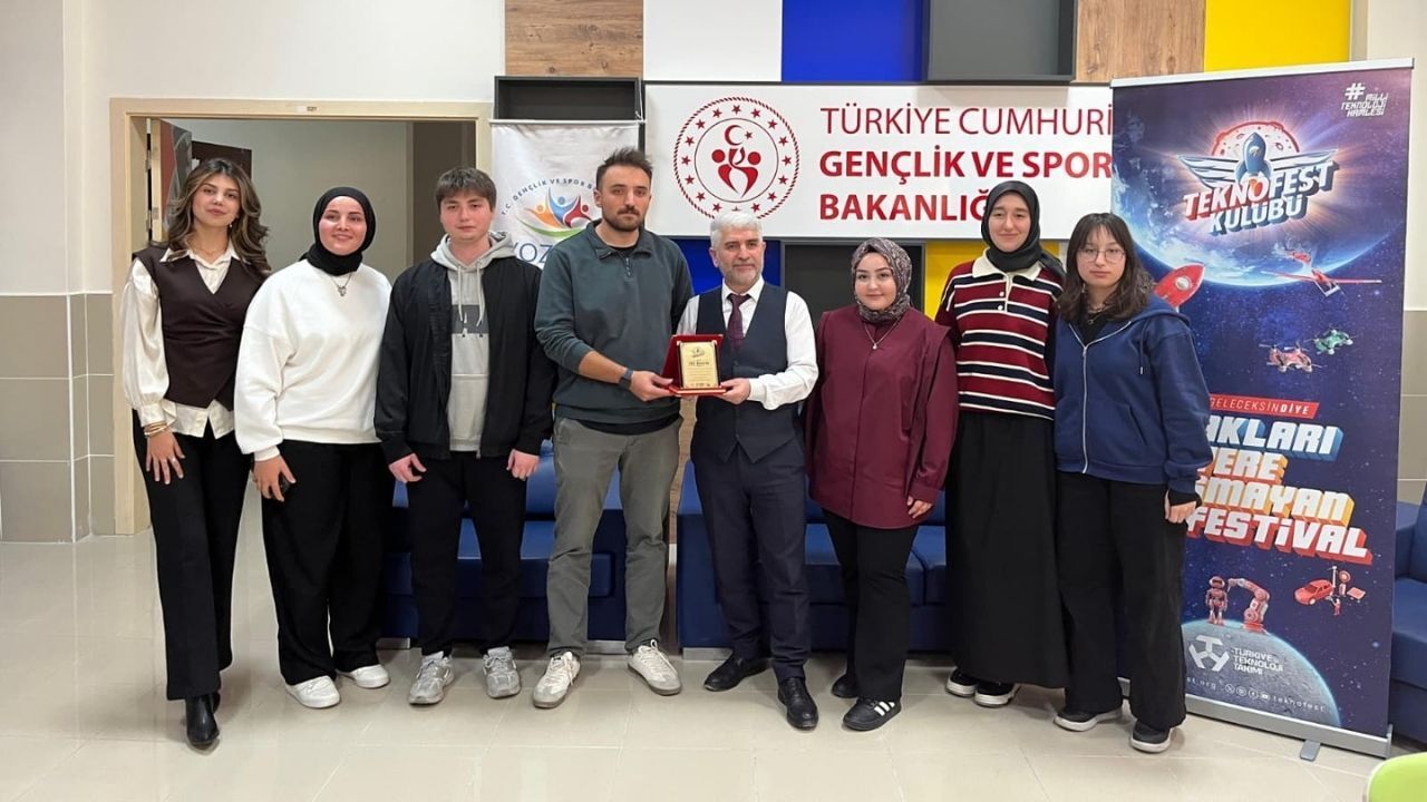 Yozgat’ta TEKNOFEST finalistlerine tebrik programı düzenlendi