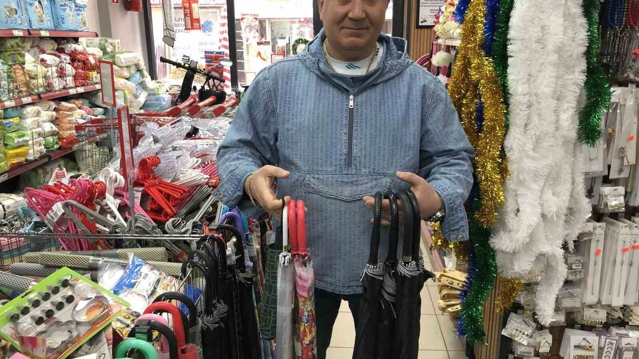 Vatandaşlar yağmur hazırlıklarına başladı