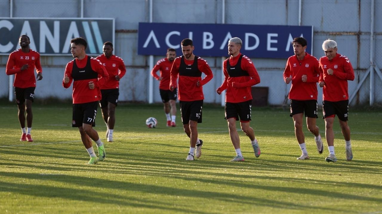 Sivasspor ilk yarının son maçını 3 puanla kapatmak istiyor
