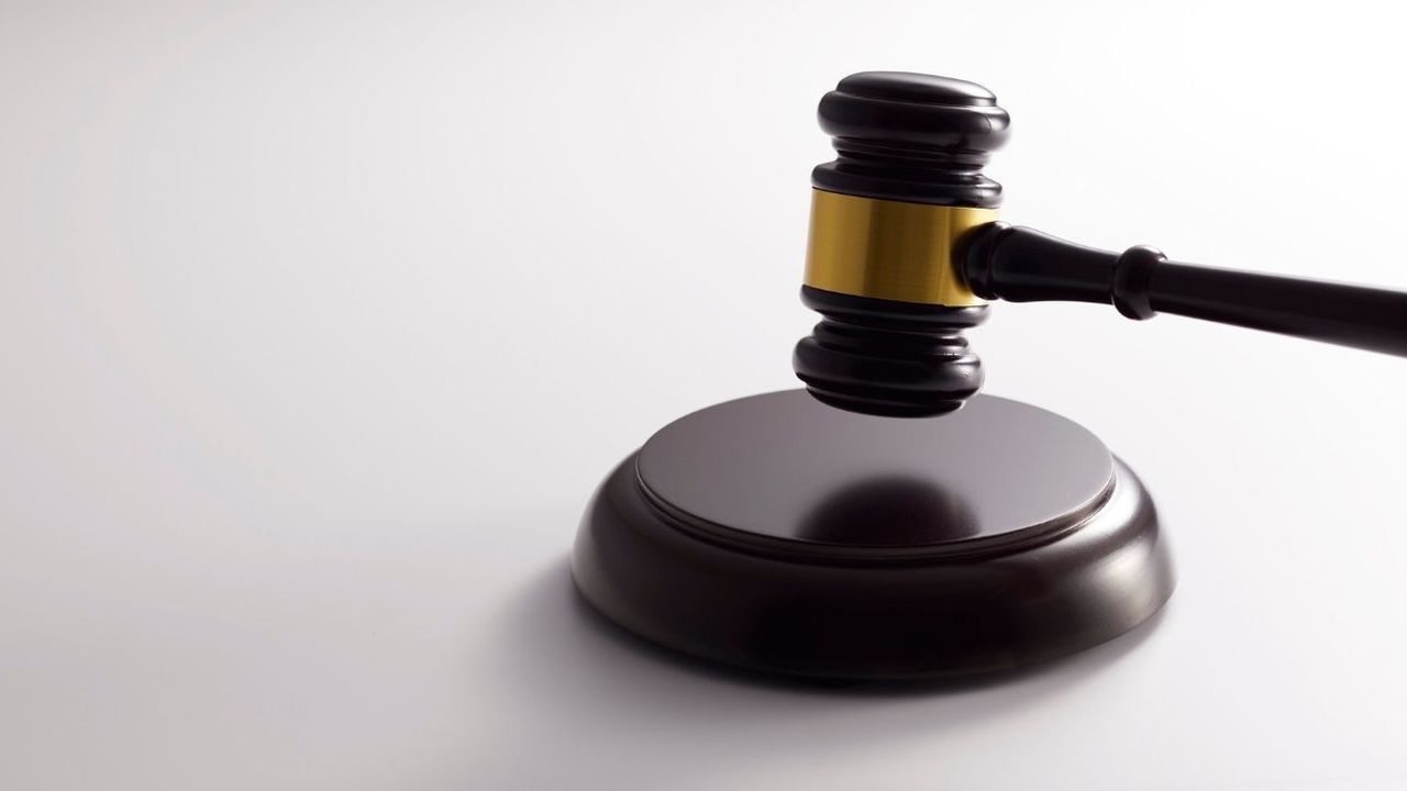 Sosyal medya paylaşımı davalık etti