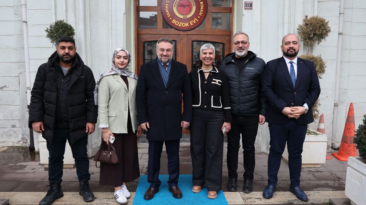 Rektör Yaşar gazetecilerle bir araya geldi