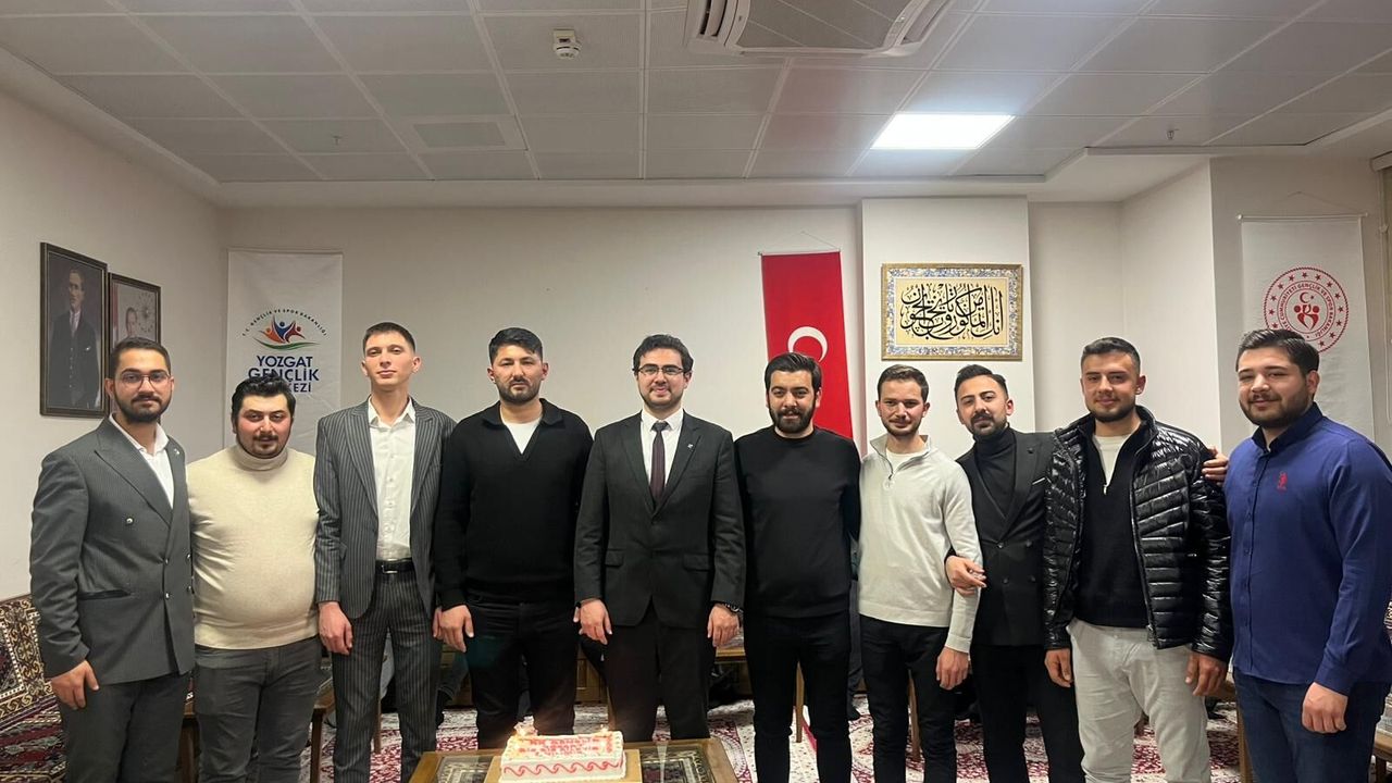Ak Parti Gençlik Kolları'ndan 1'inci yıl değerlendirmesi