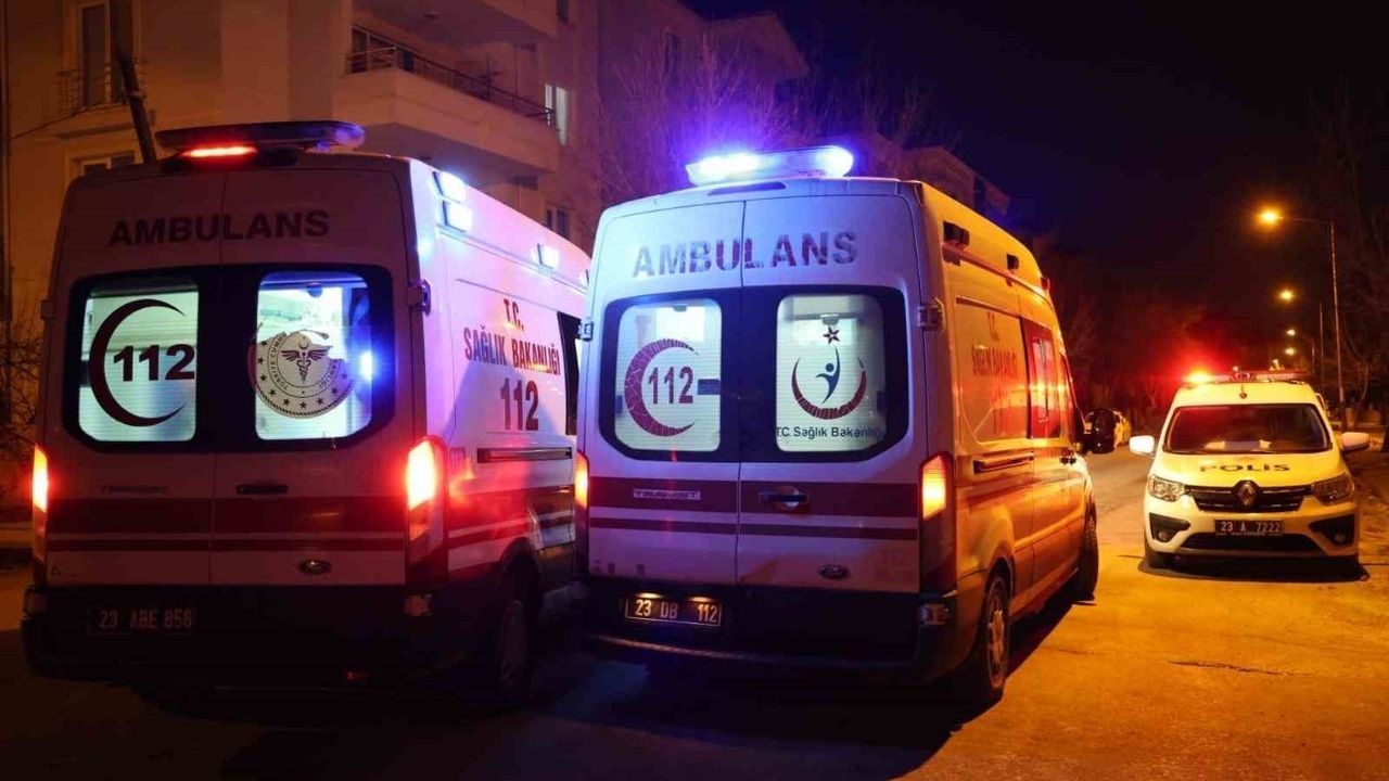 Kombi bacası yerinden çıktı, 8 kişi zehirlendi