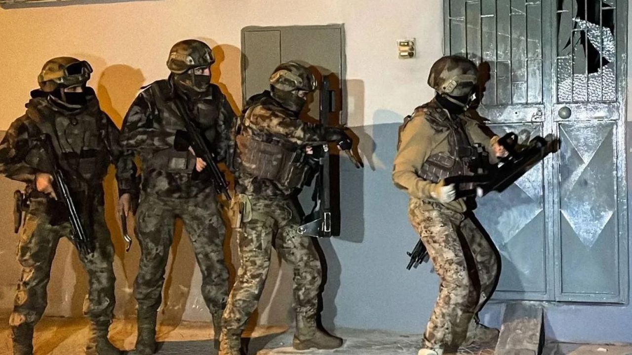 10 tonluk kokain operasyonu Türkiye’ye uzandı: 7 kişi gözaltında