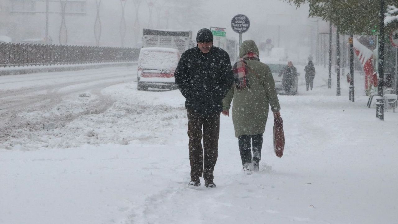Meteoroloji’den sarı kodlu uyarı: Kuvvetli geliyor