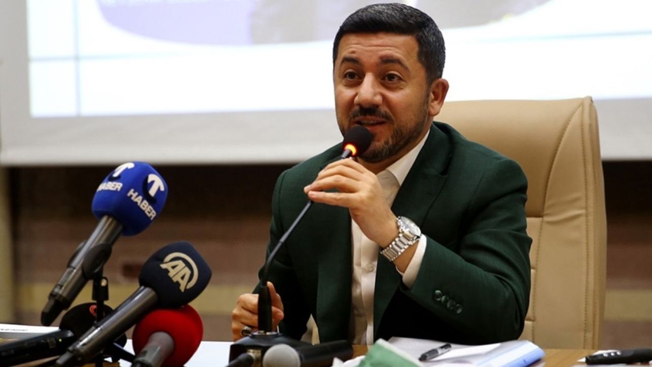 Rasim Arı kimdir? Nereli, hangi partiden, ne iş yapar? Sevgilisi, eşi kimdir?