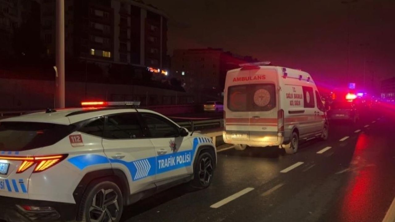 Temizlik aracı ile motosiklet çarpıştı: 2 ölü