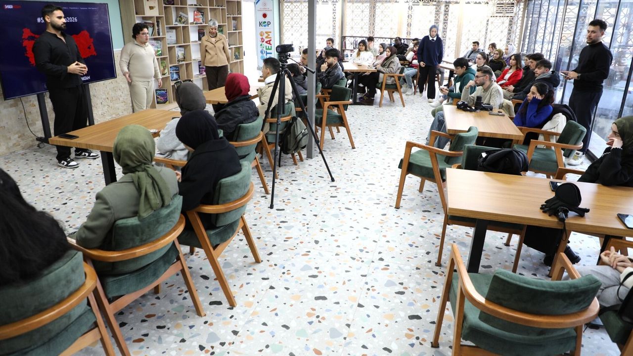 Yozgat Bozok Üniversitesi Bilim İletişimi Ofisinde gençler siber vatanı anlatıyor