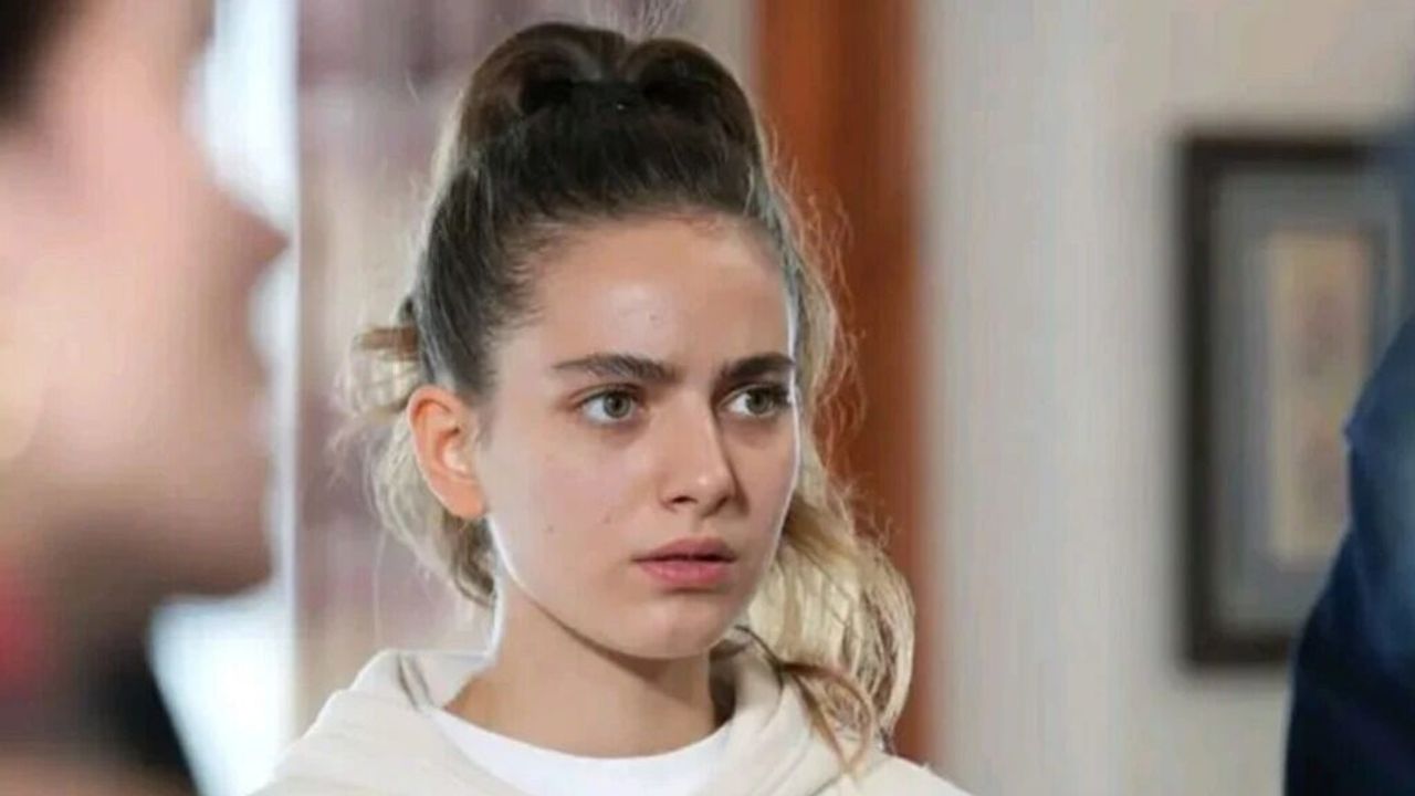 Ava Yaman kimdir? Kaç yaşında, sevgilisi var mı? Aslen nereli, Türk mü? Hangi dizide oynuyor?