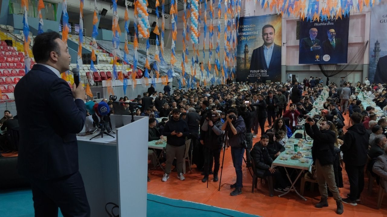 AK Parti Gençlik Kolları Başkanı İbiş memleketinde gençlerle buluştu