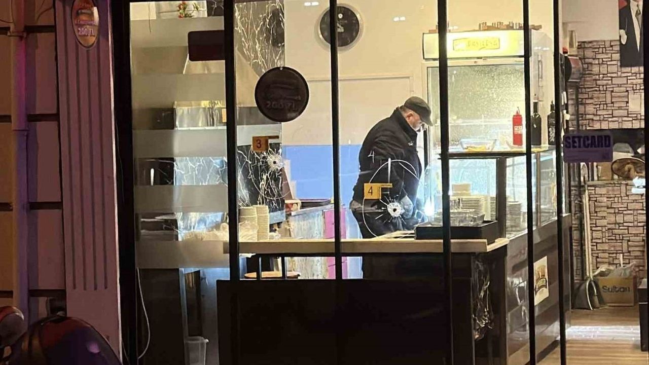Kurşunların hedefi iş yeri oldu: 1 kişi yaralandı