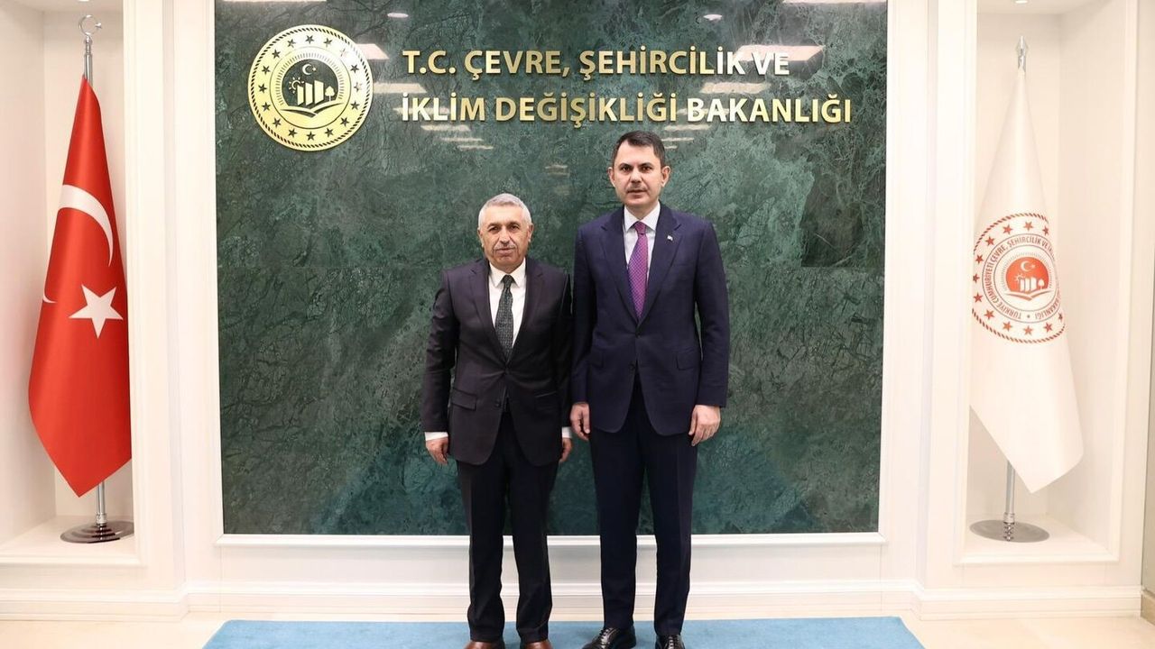 Şefaatli Belediye Başkanı Bozkurt’tan Bakan Kurum’a ziyaret