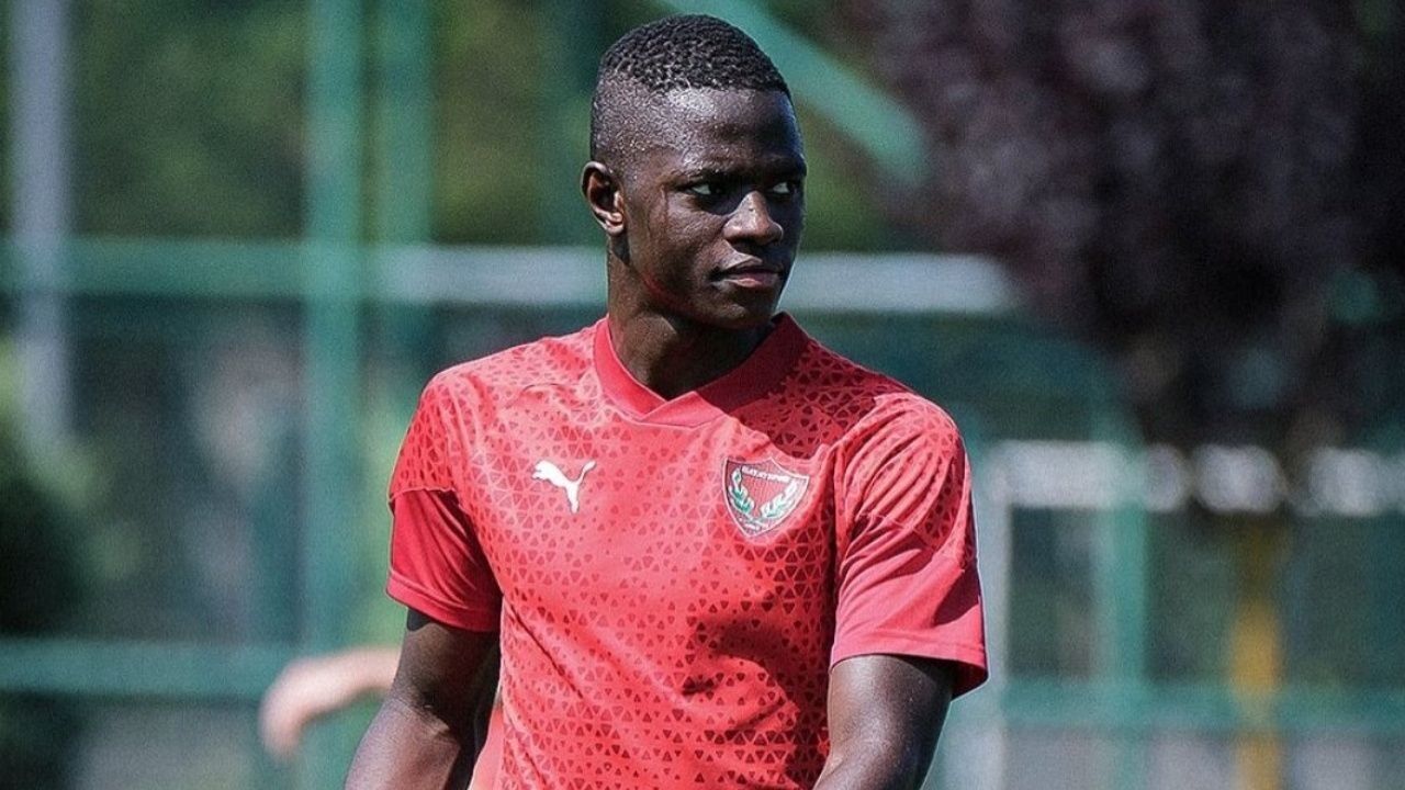 Futbolcu Ussumane Djabi kimdir, nereli? Hangi takımlarda oynadı?