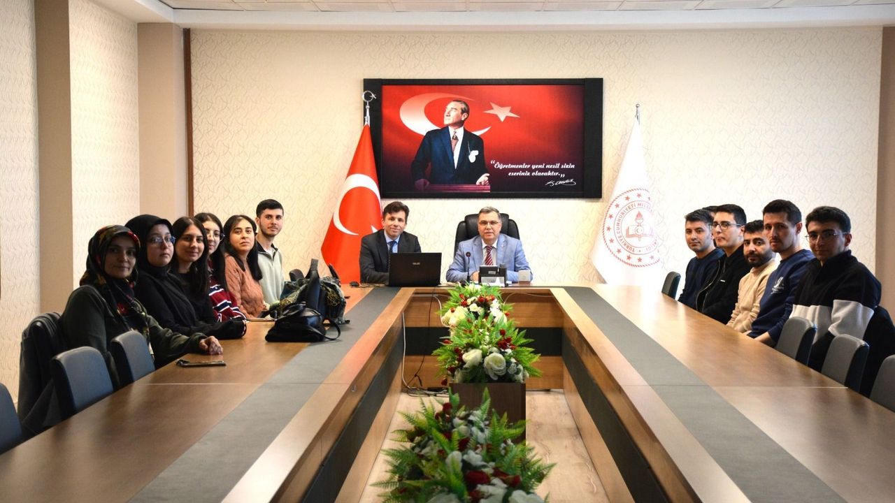Yozgat İl Millî Eğitim Müdürü İsmail Altınkaynak öğretmenlerle buluştu