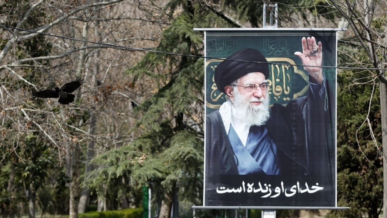 Hamaney için 3 gün sürecek cenaze töreni planlandı