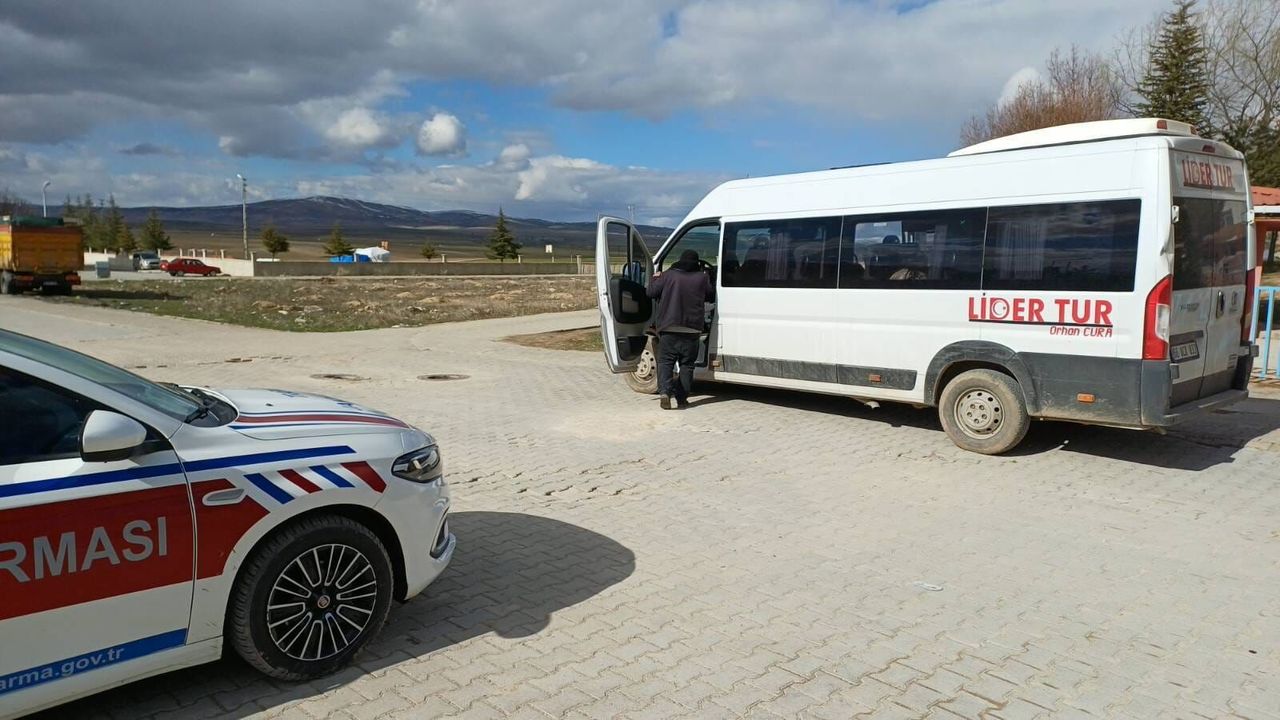 Boğazlıyan’da okul çevresi ve servis araçlarına jandarma denetimi