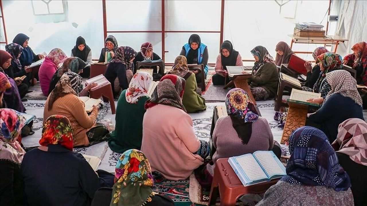 Yozgat'ta TÜGVA tarafından mukabele programı sürüyor